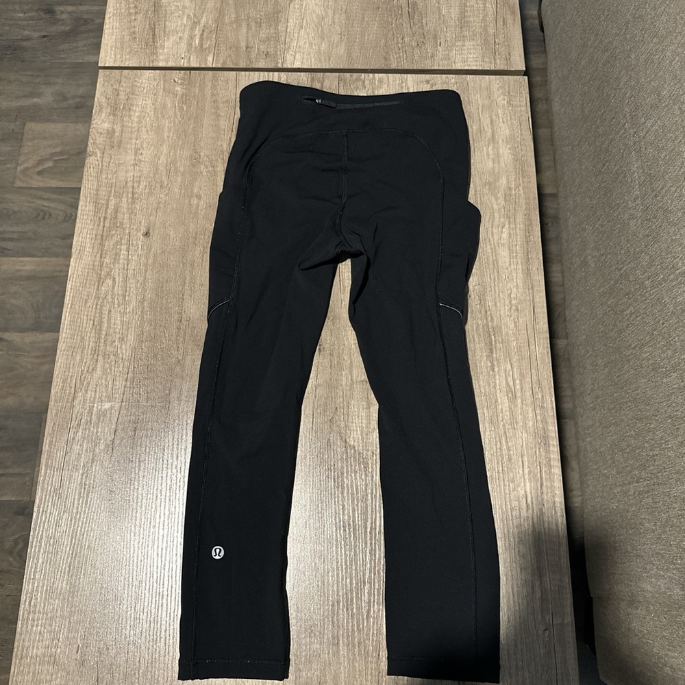 Lululemon Black capri leggings